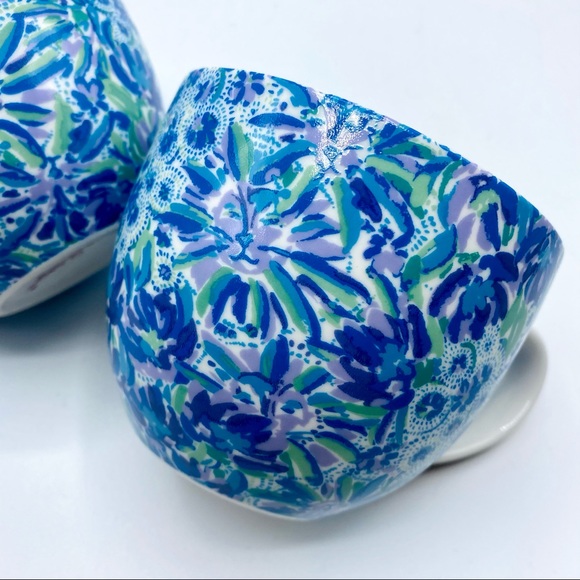 Lily Pultizer | Set of 2 Floral Lion 12oz Mugs - Picture 5 of 6